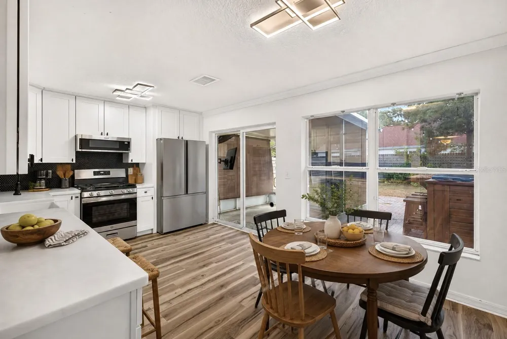 10521 LAKESIDE VISTA DRIVE Riverview, FL 33569