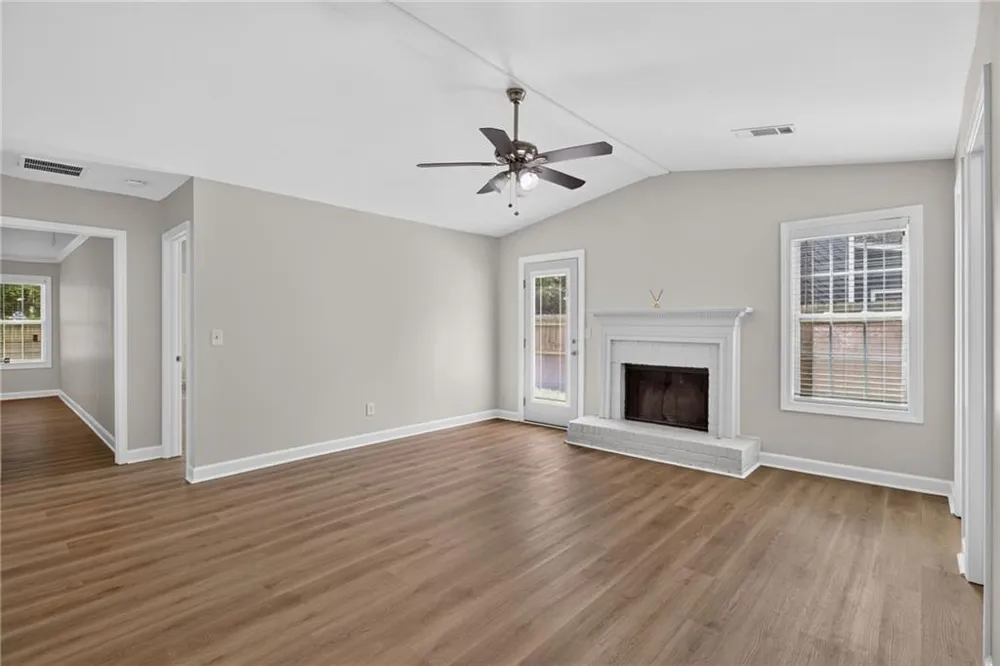 2141 Valley Oaks Drive SE Smyrna, GA 30080