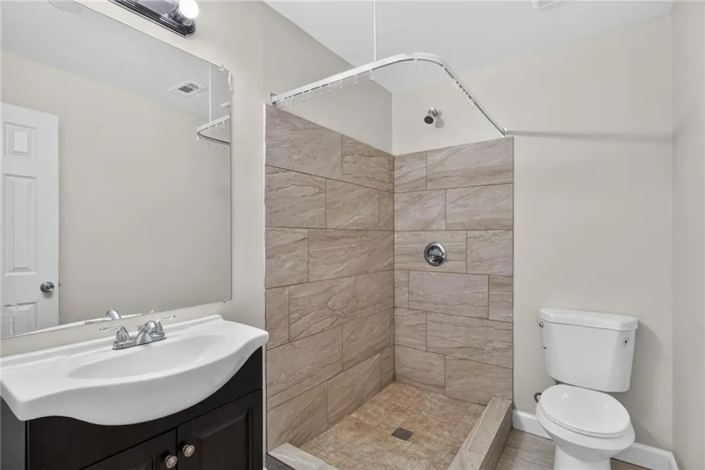2141 Valley Oaks Drive SE Smyrna, GA 30080