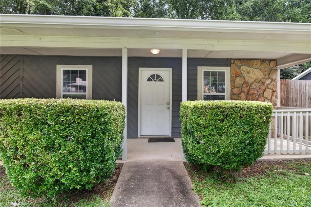 2141 Valley Oaks Drive SE Smyrna, GA 30080