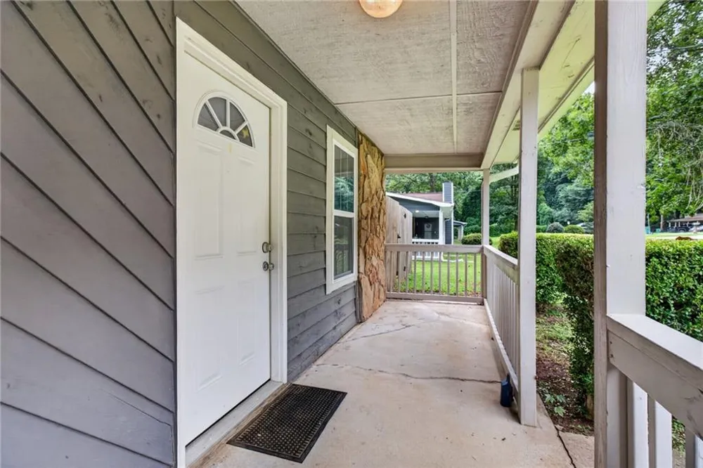 2141 Valley Oaks Drive SE Smyrna, GA 30080