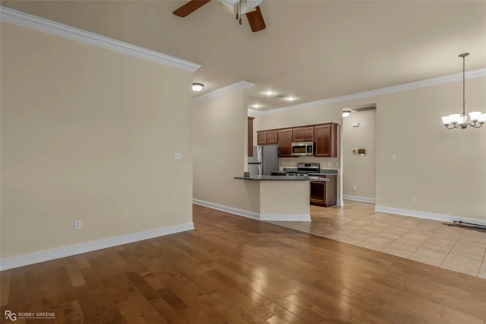 344 Camelback Drive Bossier City, LA 71111