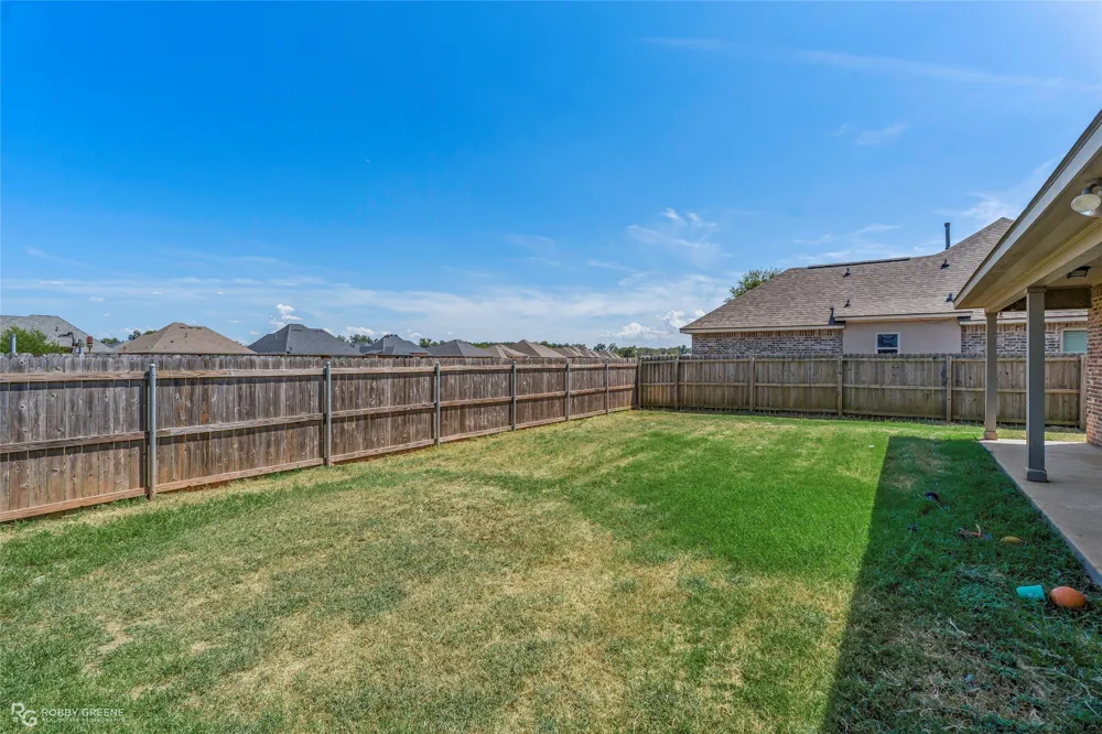344 Camelback Drive Bossier City, LA 71111