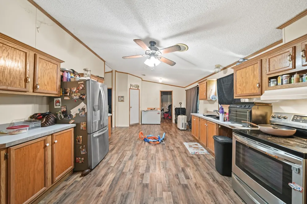 2974 Cr-146 #A Alvin, TX 77511