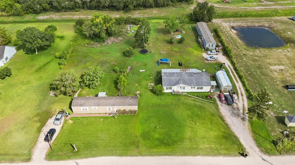 2974 Cr-146 #A Alvin, TX 77511