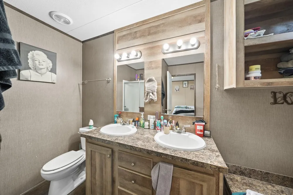 2974 Cr-146 #A Alvin, TX 77511
