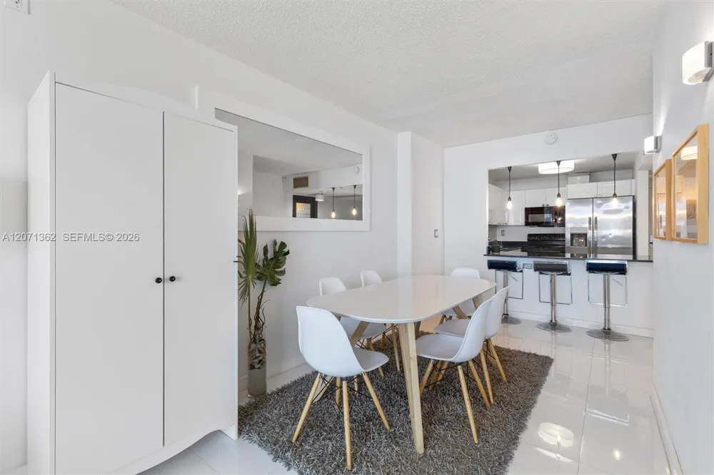 2301 collins ave #931 Miami Beach, FL 33139