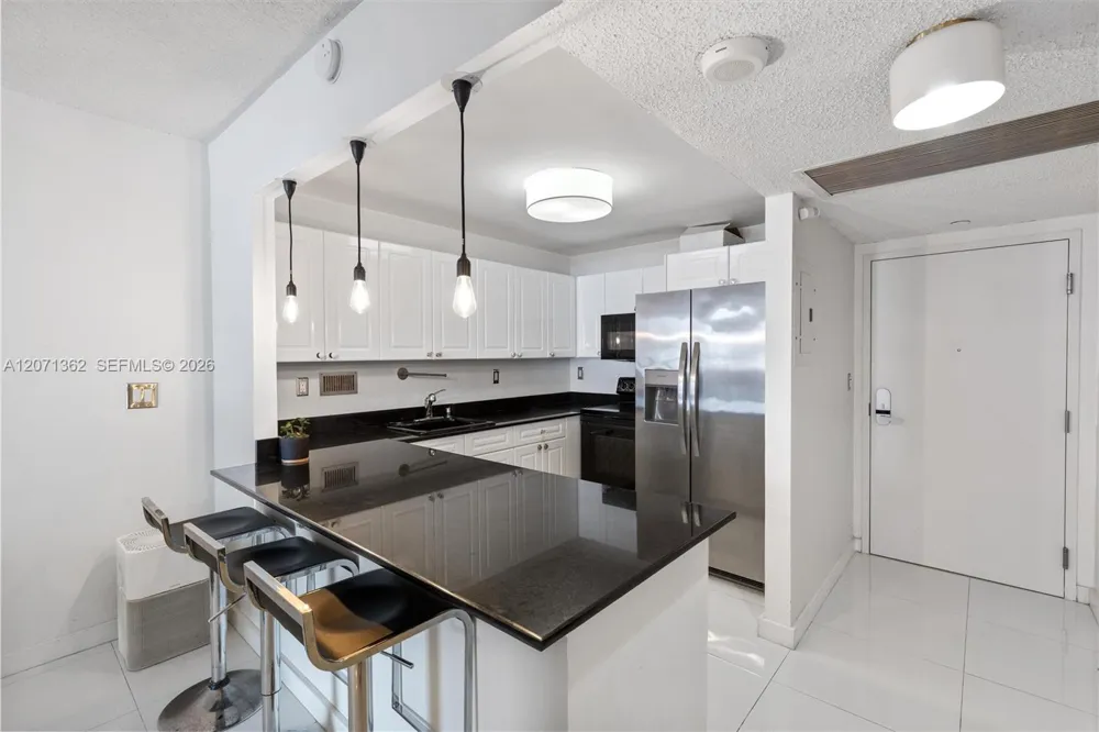 2301 collins ave #931 Miami Beach, FL 33139