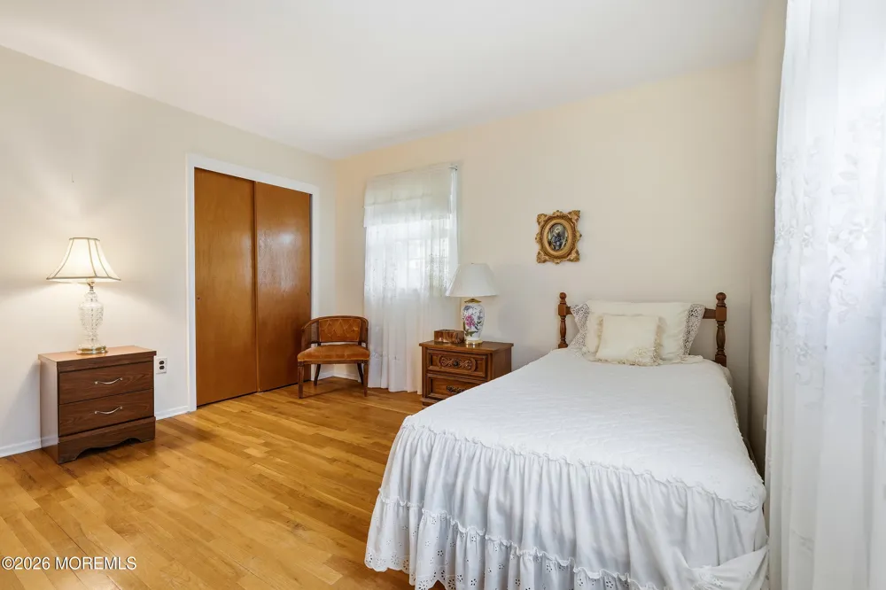 27 Stonehenge Drive Ocean, NJ 07712