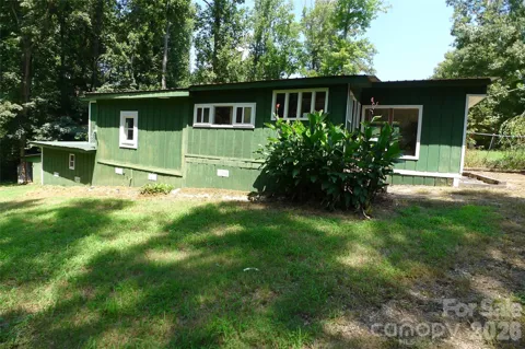 162 Oak Tree Drive