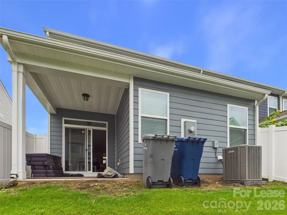 3944 Fadden Street Harrisburg, NC 28075