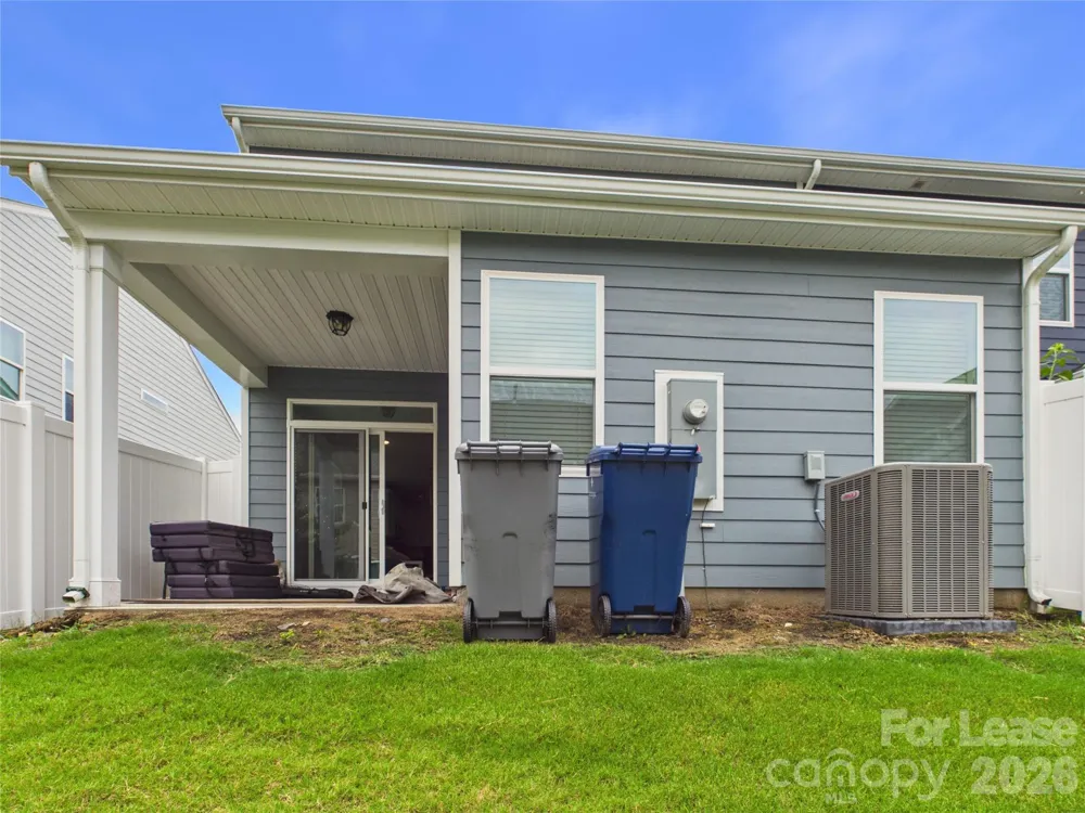 3944 Fadden Street Harrisburg, NC 28075