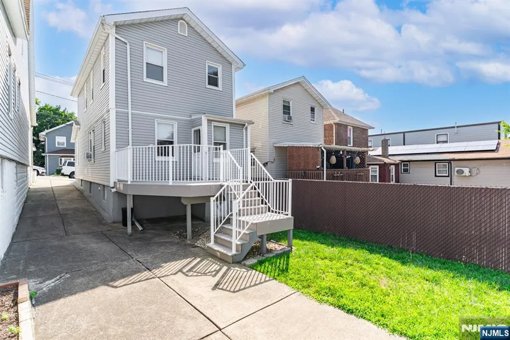 1512 80th Street North Bergen, NJ 07047