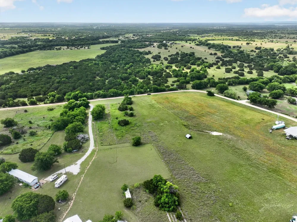 HCR 1195 Blum, TX 76627