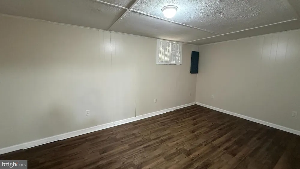 2015 MAYFLOWER DRIVE Woodbridge, VA 22192