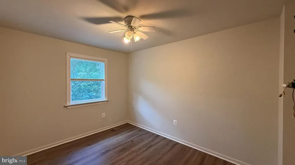 2015 MAYFLOWER DRIVE Woodbridge, VA 22192