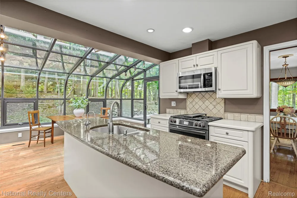 20173 W Whipple Drive Northville Township, MI 48167