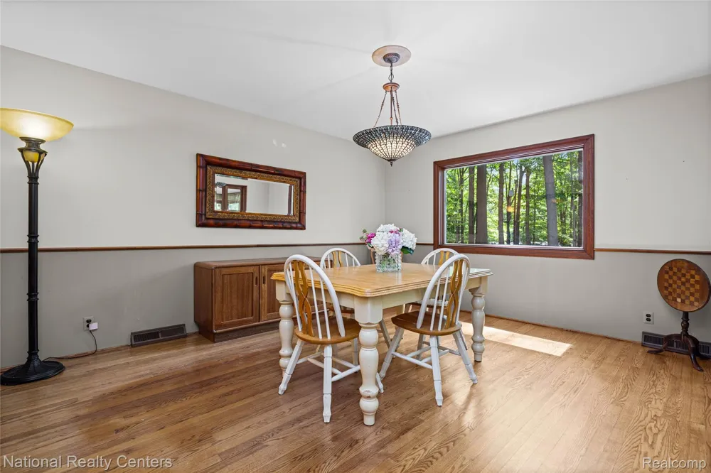 20173 W Whipple Drive Northville Township, MI 48167
