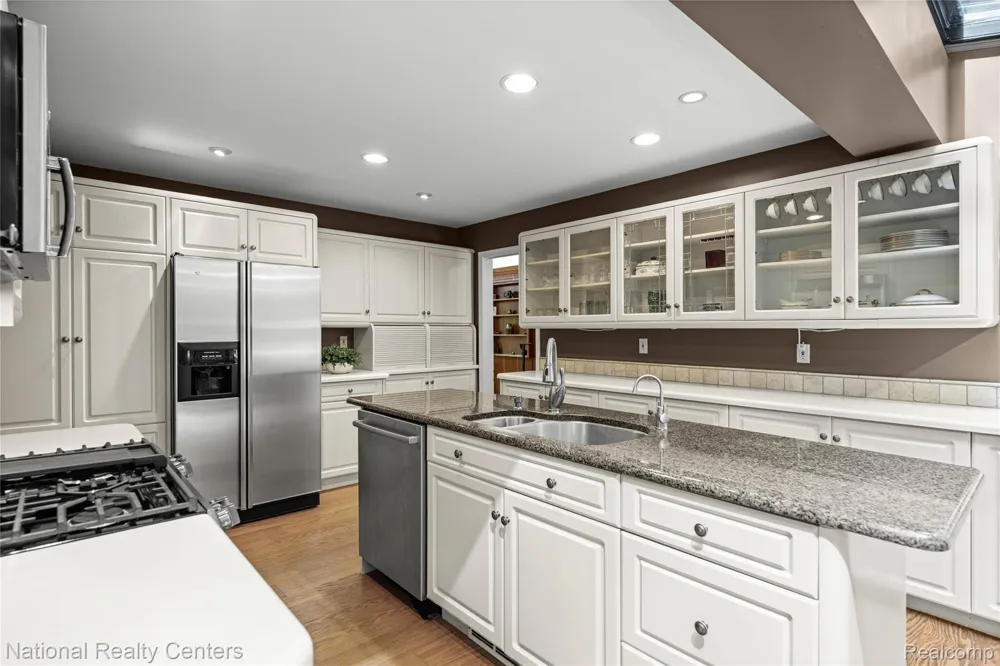 20173 W Whipple Drive Northville Township, MI 48167
