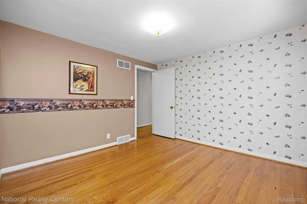 20173 W Whipple Drive Northville Township, MI 48167