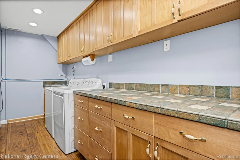 20173 W Whipple Drive Northville Township, MI 48167