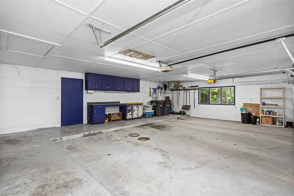 20173 W Whipple Drive Northville Township, MI 48167