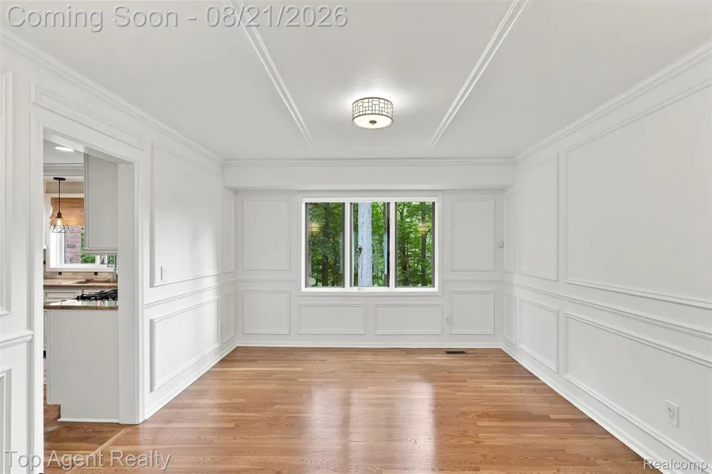 412 Streamview Court Rochester Hills City, MI 48309