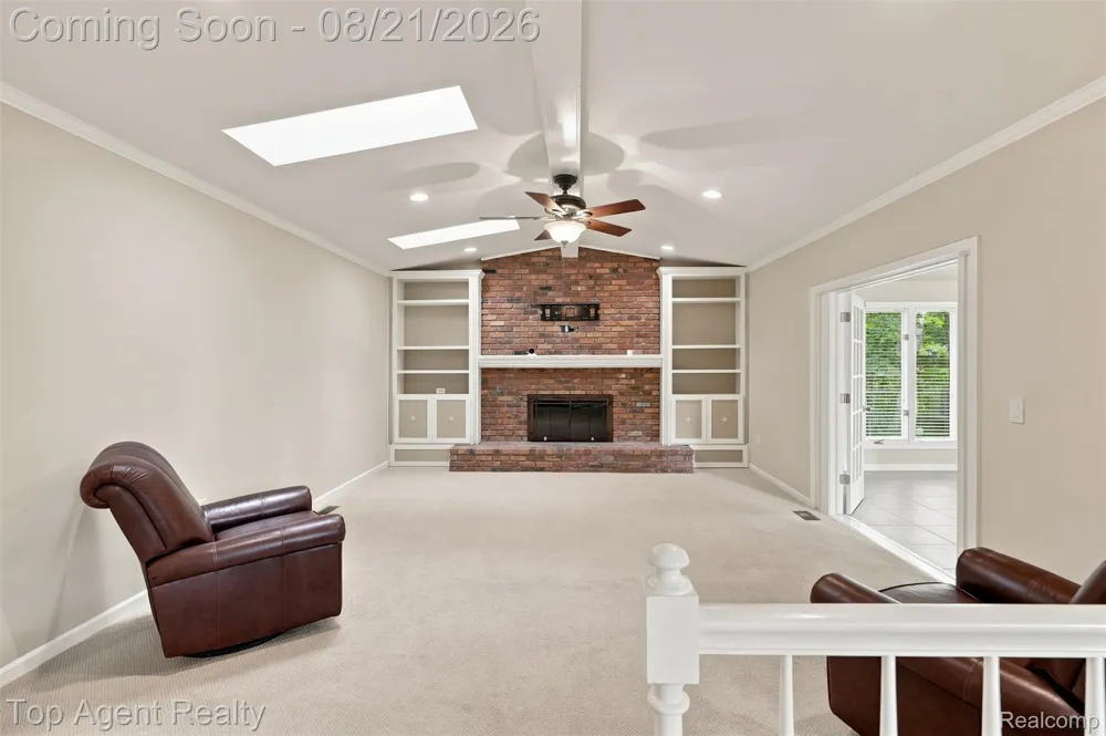 412 Streamview Court Rochester Hills City, MI 48309
