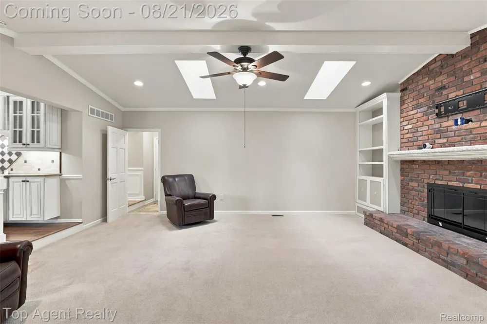 412 Streamview Court Rochester Hills City, MI 48309