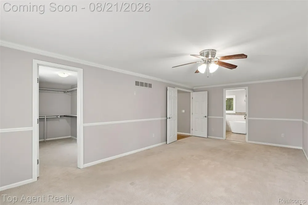 412 Streamview Court Rochester Hills City, MI 48309