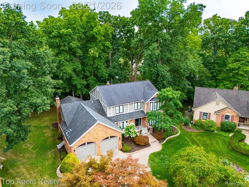 412 Streamview Court Rochester Hills City, MI 48309