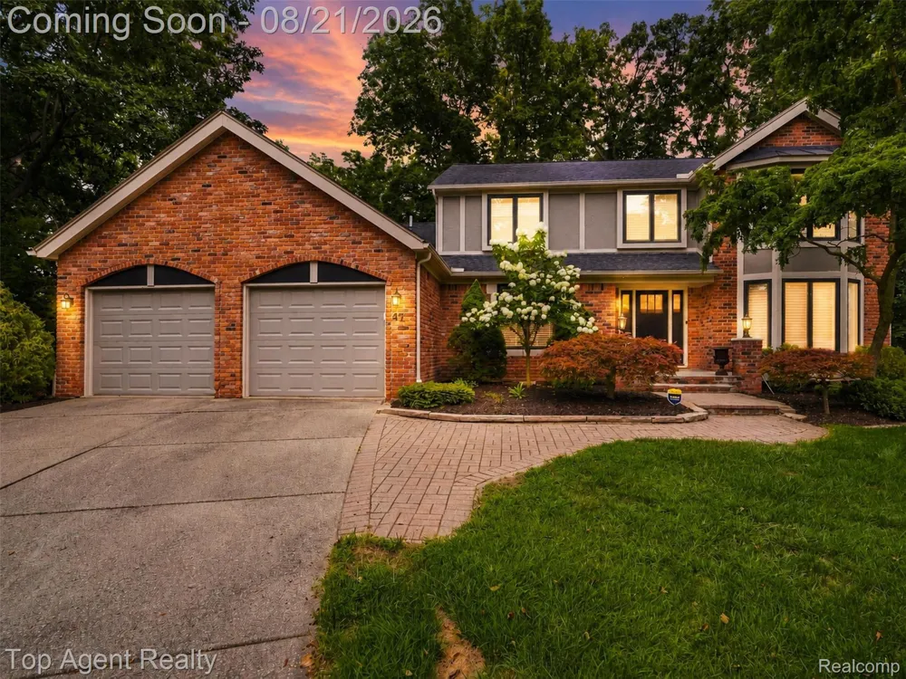 412 Streamview Court Rochester Hills City, MI 48309