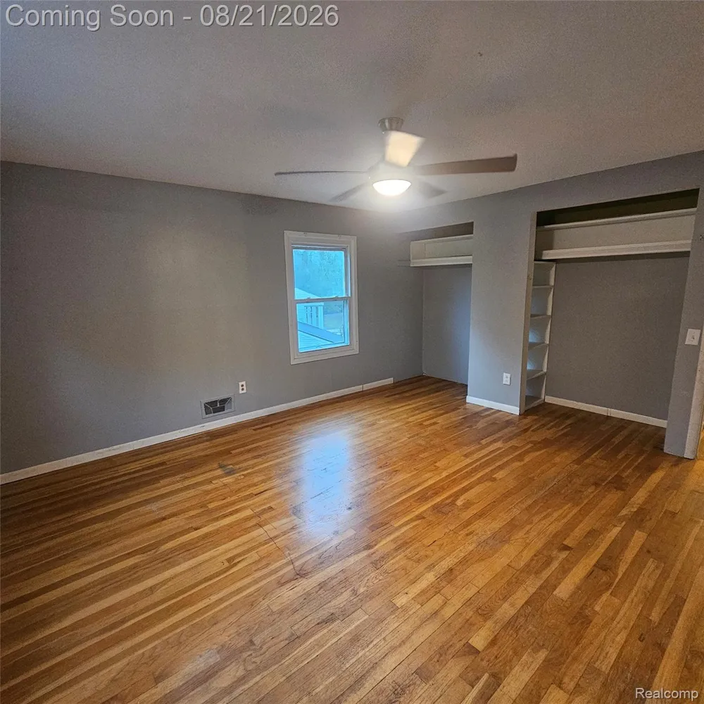 716 Weybridge Drive Bloomfield Hills City, MI 48304