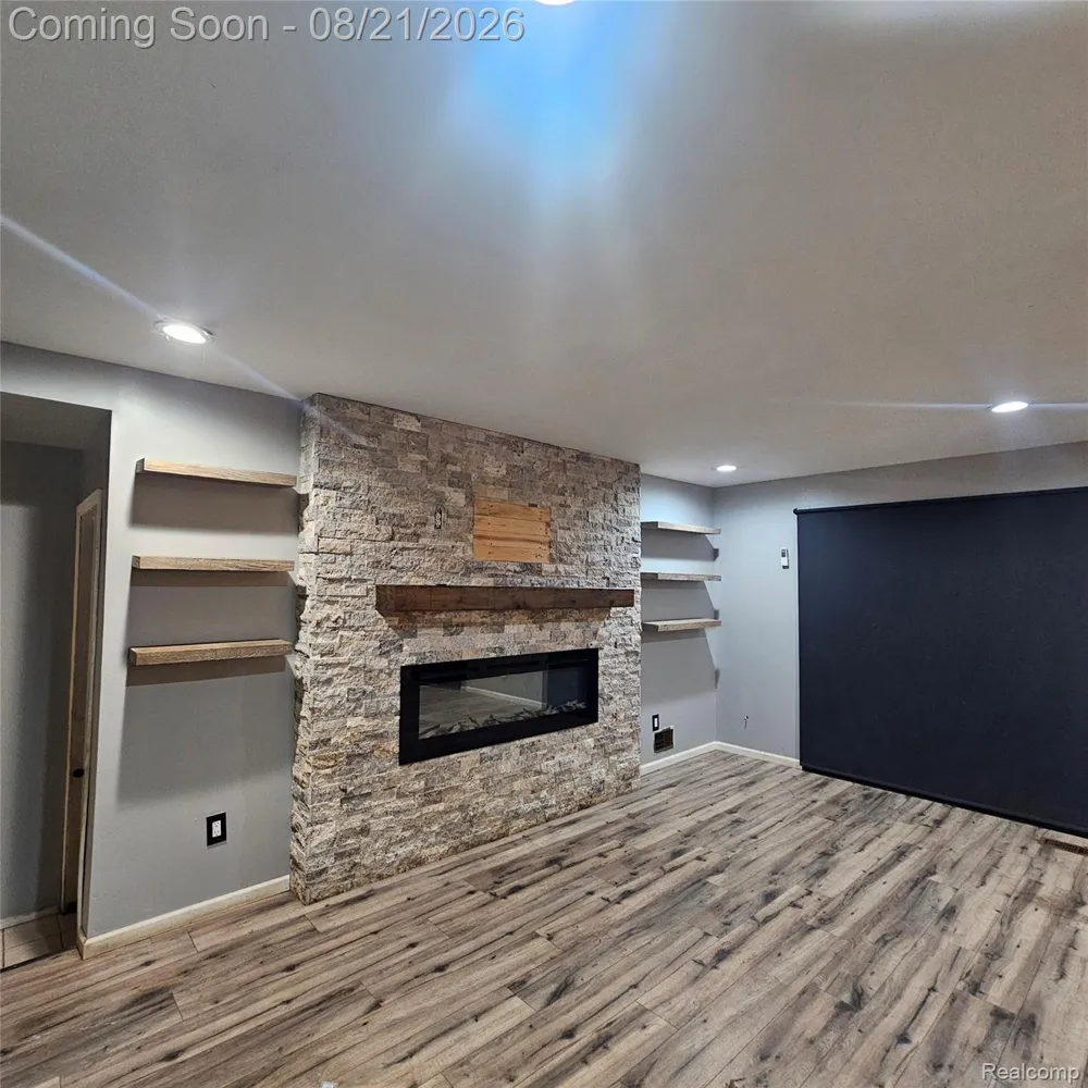 716 Weybridge Drive Bloomfield Hills City, MI 48304