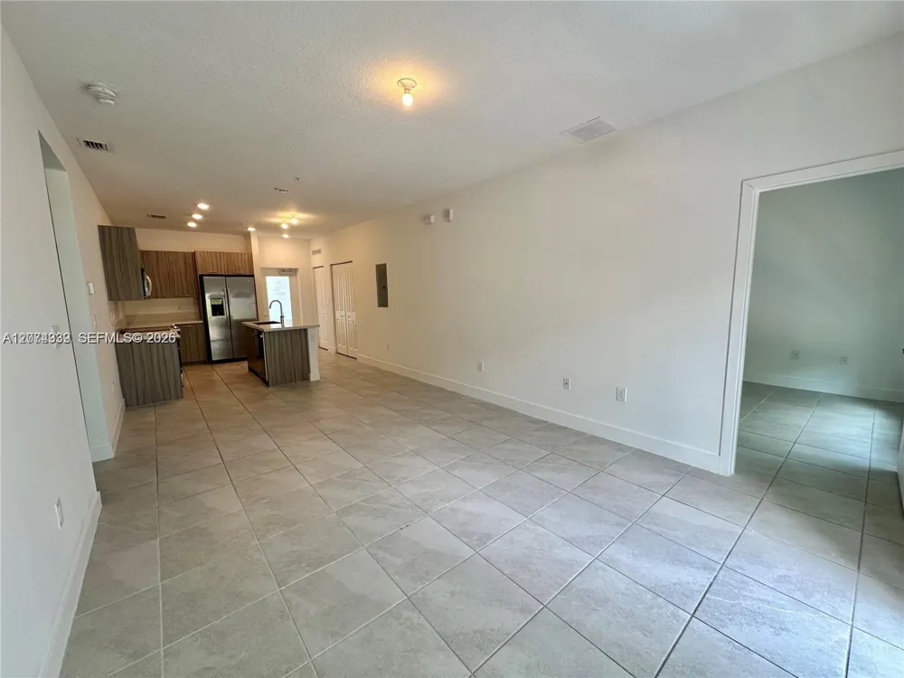 8201 NW 41st St #D-206 Doral, FL 33166