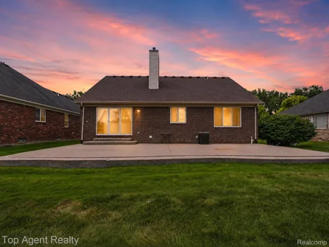 40580 Long Horn Drive