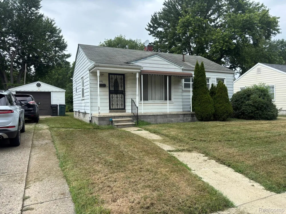 23071 Ithaca Street Oak Park City, MI 48237