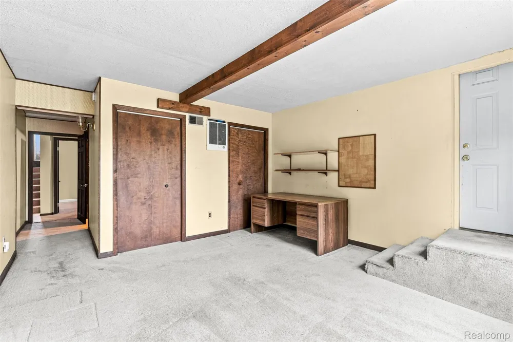 5880 Sawmill Lake Road Brandon Charter Township, MI 48462