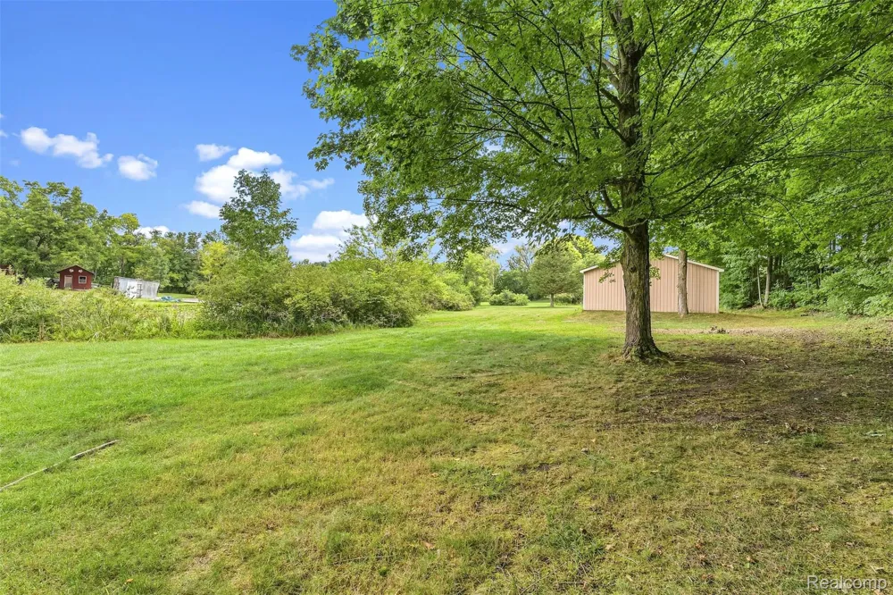 5880 Sawmill Lake Road Brandon Charter Township, MI 48462