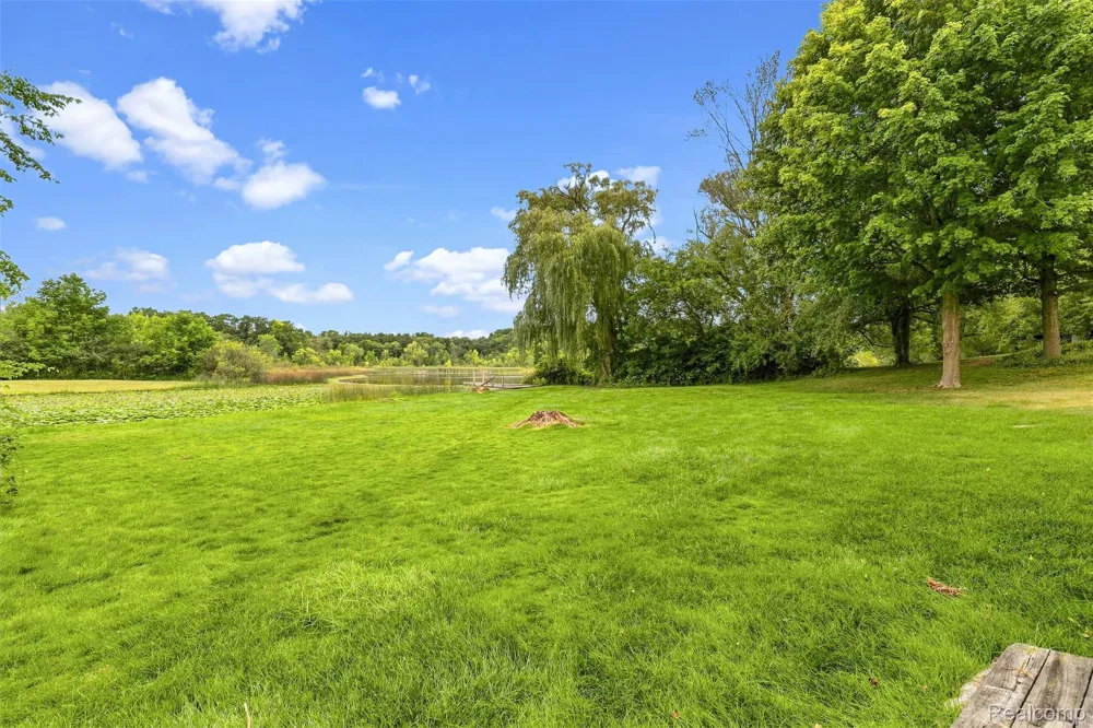 5880 Sawmill Lake Road Brandon Charter Township, MI 48462