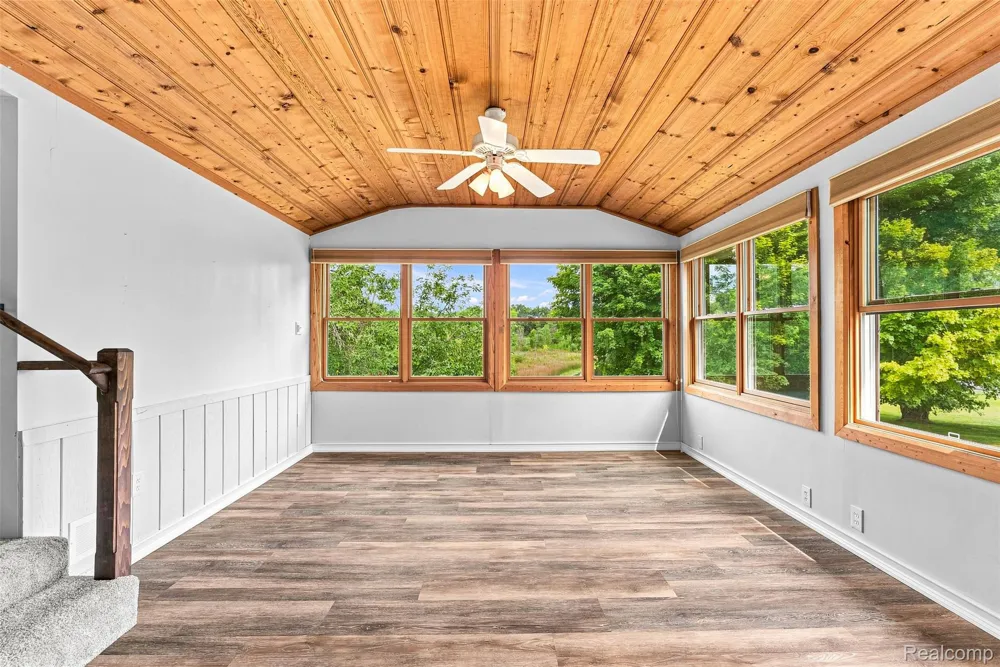 5880 Sawmill Lake Road Brandon Charter Township, MI 48462