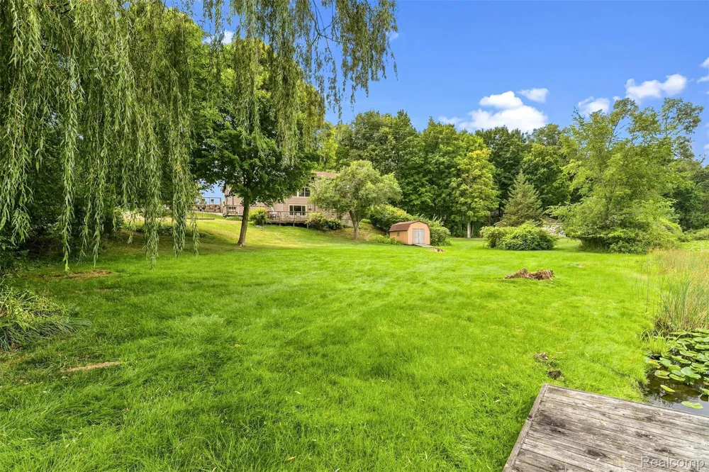5880 Sawmill Lake Road Brandon Charter Township, MI 48462