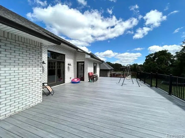 39 Stark Road Rochester Hills City, MI 48307