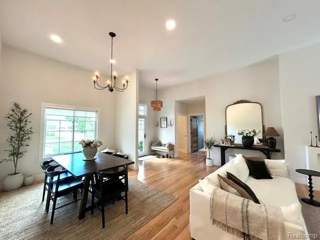 39 Stark Road Rochester Hills City, MI 48307