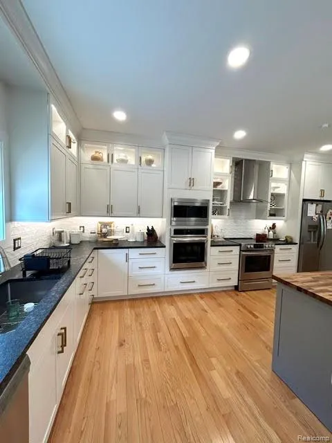 39 Stark Road Rochester Hills City, MI 48307