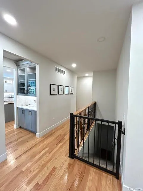 39 Stark Road Rochester Hills City, MI 48307