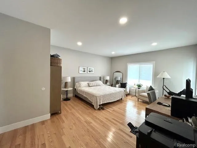 39 Stark Road Rochester Hills City, MI 48307
