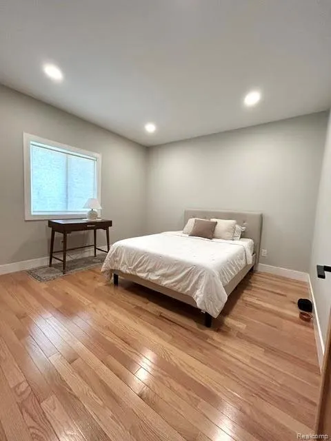 39 Stark Road Rochester Hills City, MI 48307