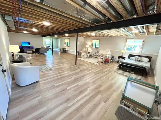 39 Stark Road Rochester Hills City, MI 48307