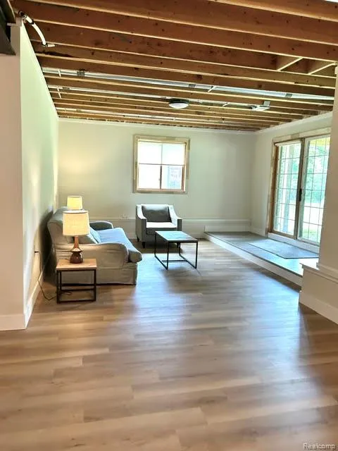 39 Stark Road Rochester Hills City, MI 48307